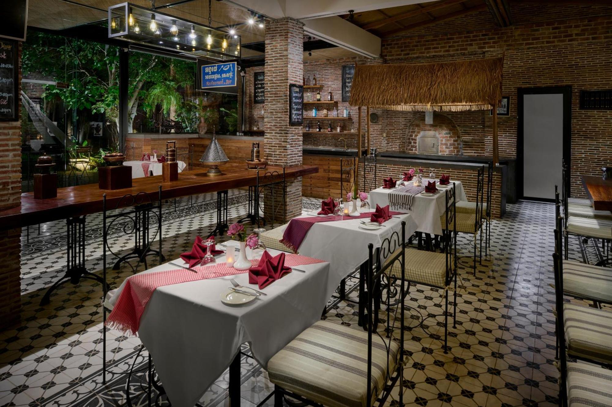 The Embassy Angkor Resort & Spa Σιέμ Ρέαπ Εξωτερικό φωτογραφία